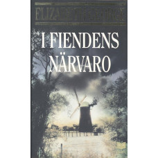 I fiendens närvaro