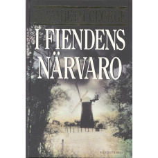 I fiendens närvaro